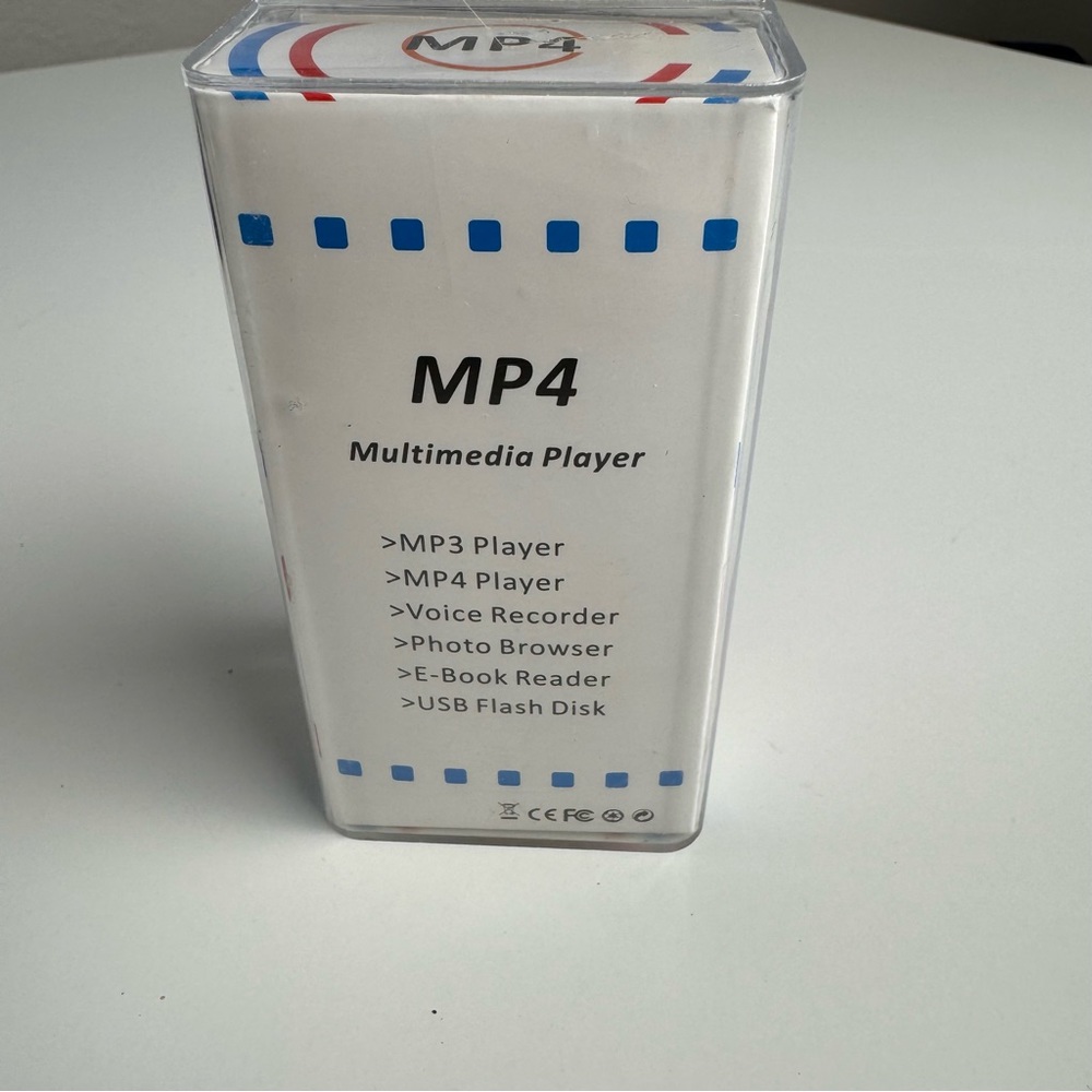 MP4 Player Multimedia Player MP3 Voice Recorder Photo Browser E Book Reader USB - Picture 4 of 6
